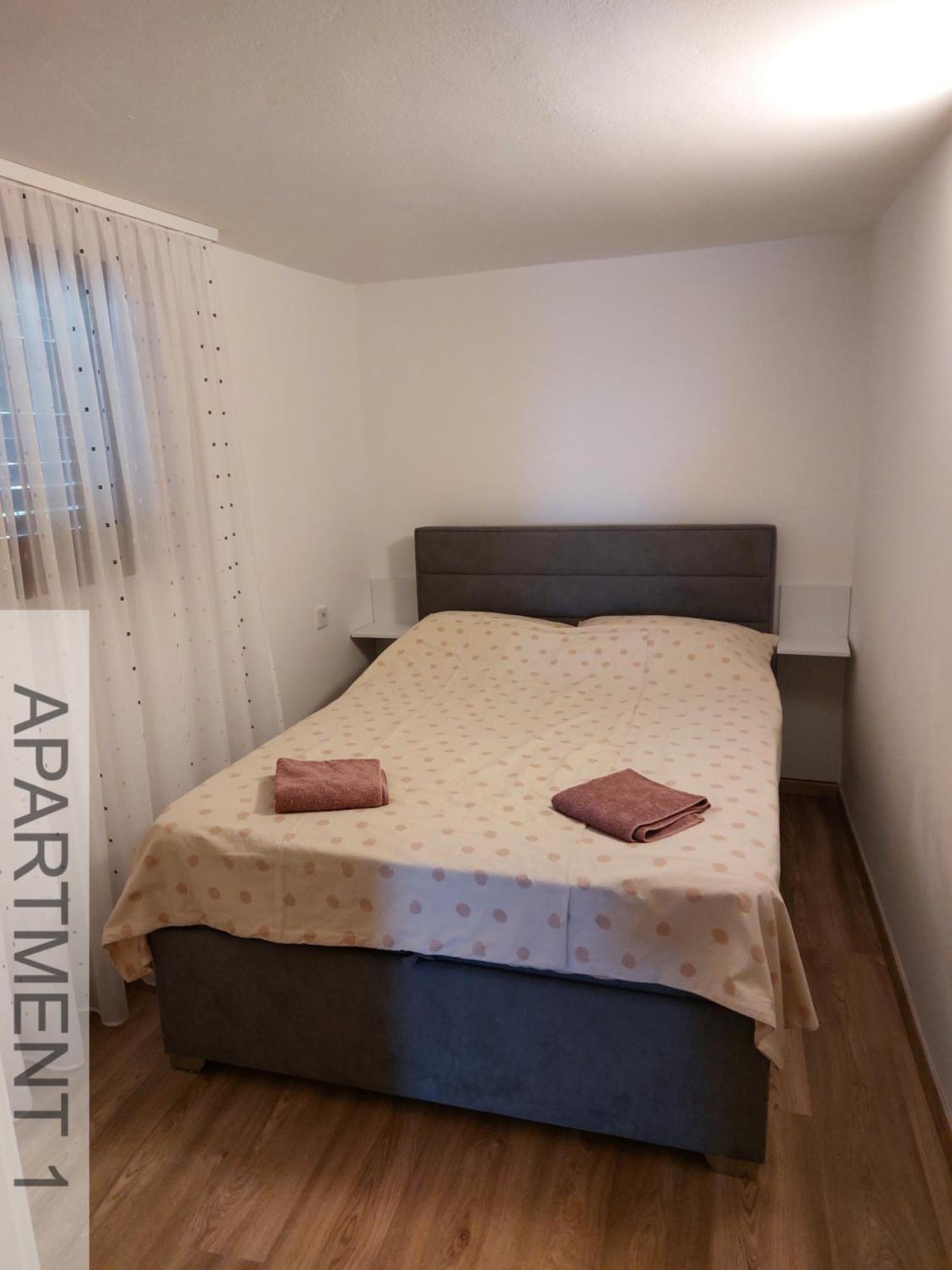 Apartmani Denis Stara Baška Eksteriør bilde